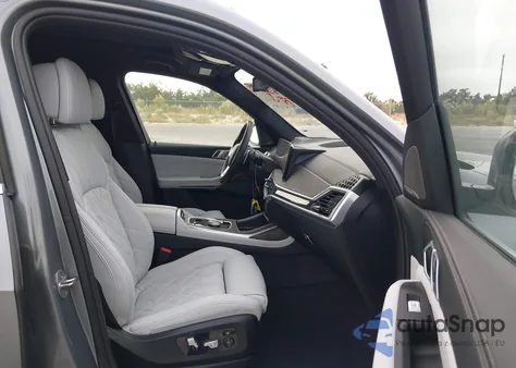 2024 BMW X7 xDrive40I z USA, uszkodzony, nr VIN 5UX23EM06R9S36716